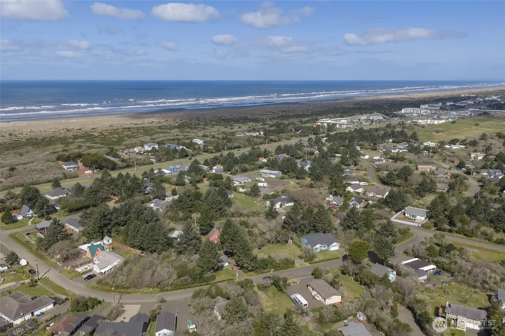 130 Jib Street NW Ocean Shores WA 98569