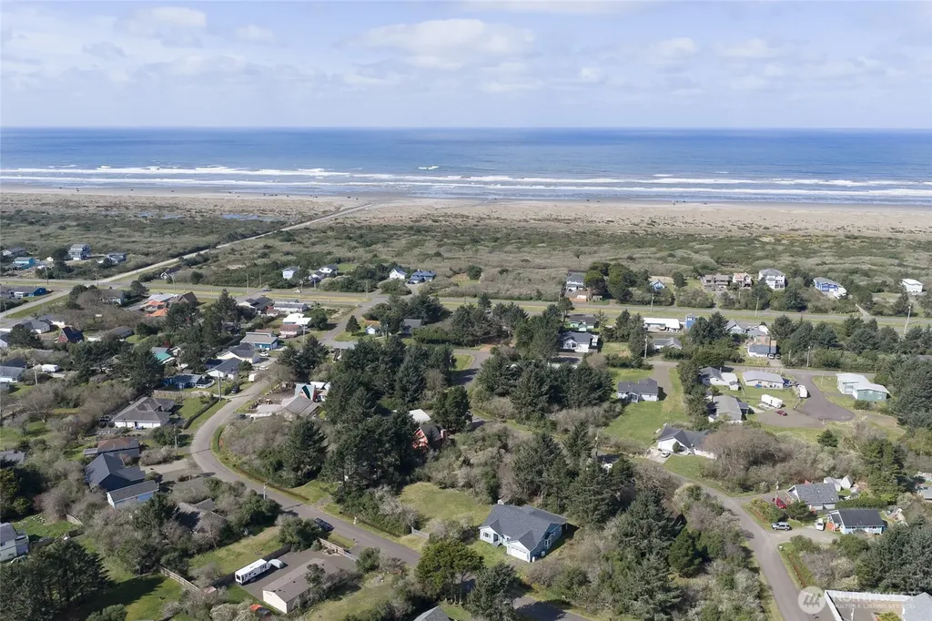 130 Jib Street NW Ocean Shores WA 98569