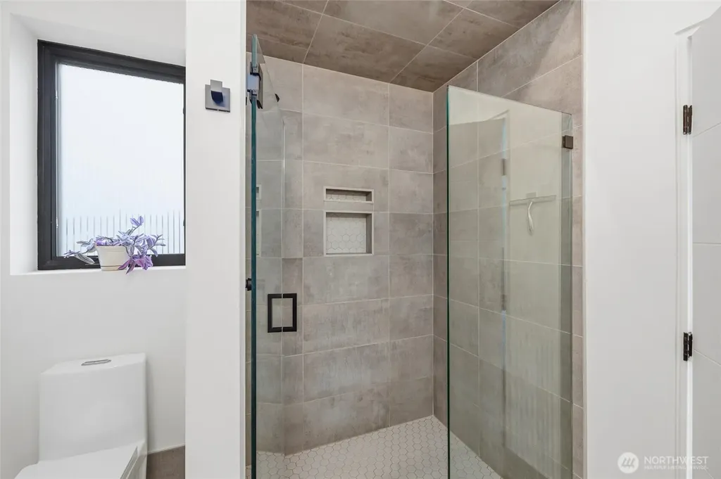 1311 Bancroft Street Bellingham WA 98225