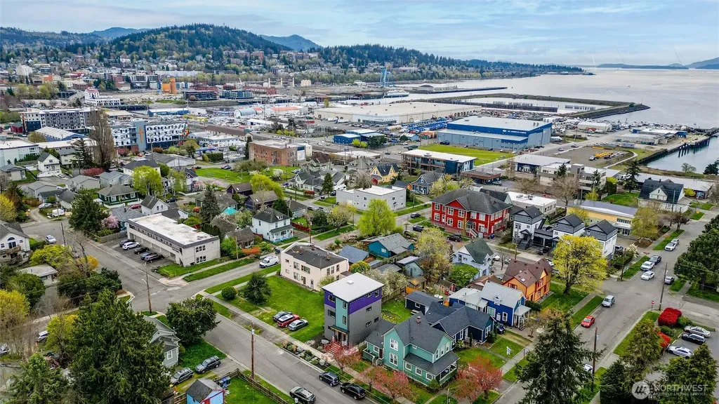 1311 Bancroft Street Bellingham WA 98225
