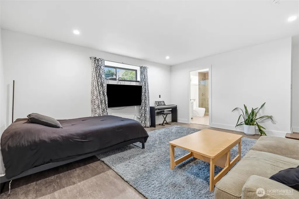 1311 Bancroft Street Bellingham WA 98225