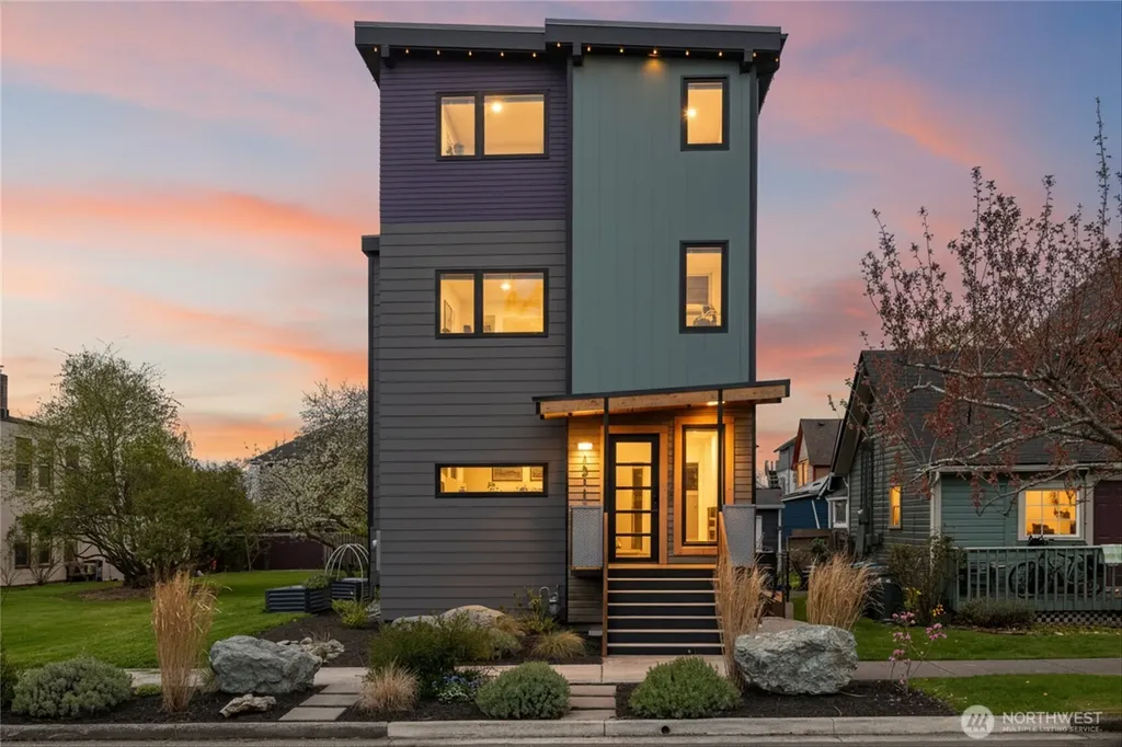 1311 Bancroft Street Bellingham WA 98225