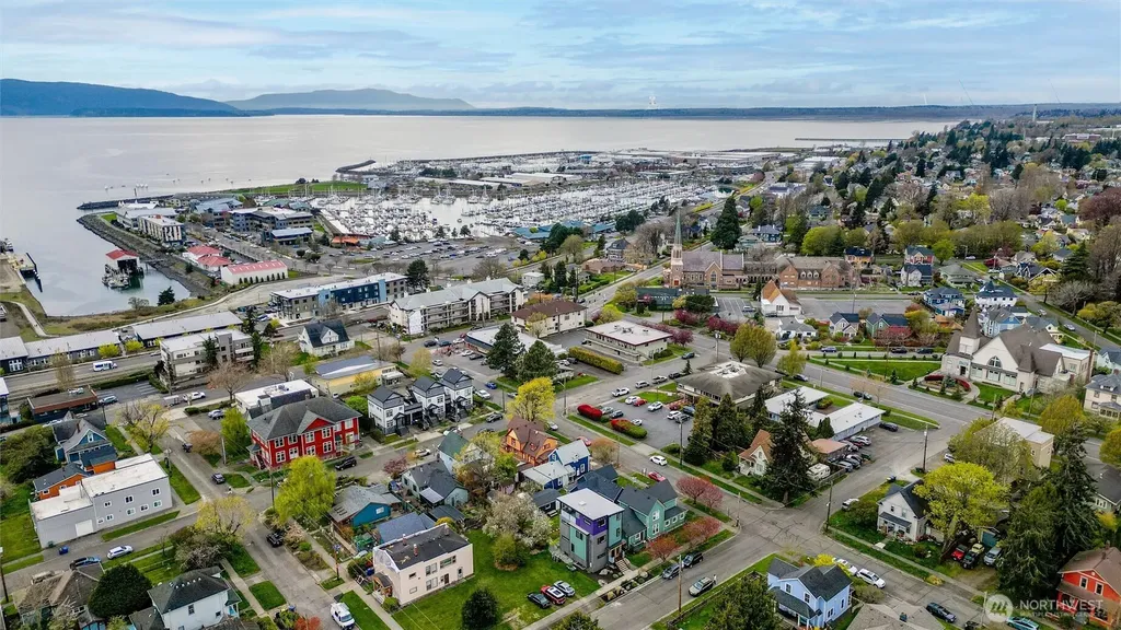 1311 Bancroft Street Bellingham WA 98225