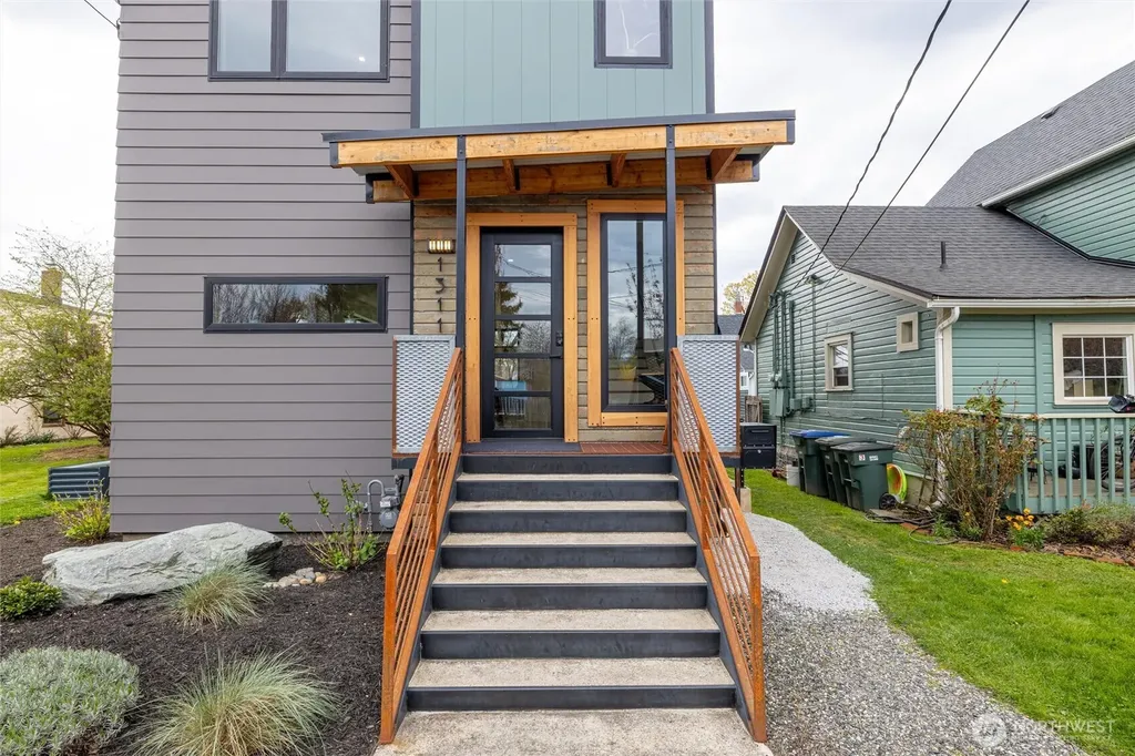 1311 Bancroft Street Bellingham WA 98225