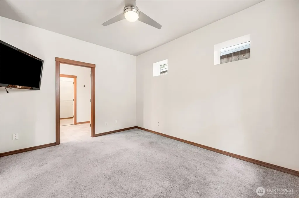 2233 E Rosecrans Court Port Townsend WA 98368