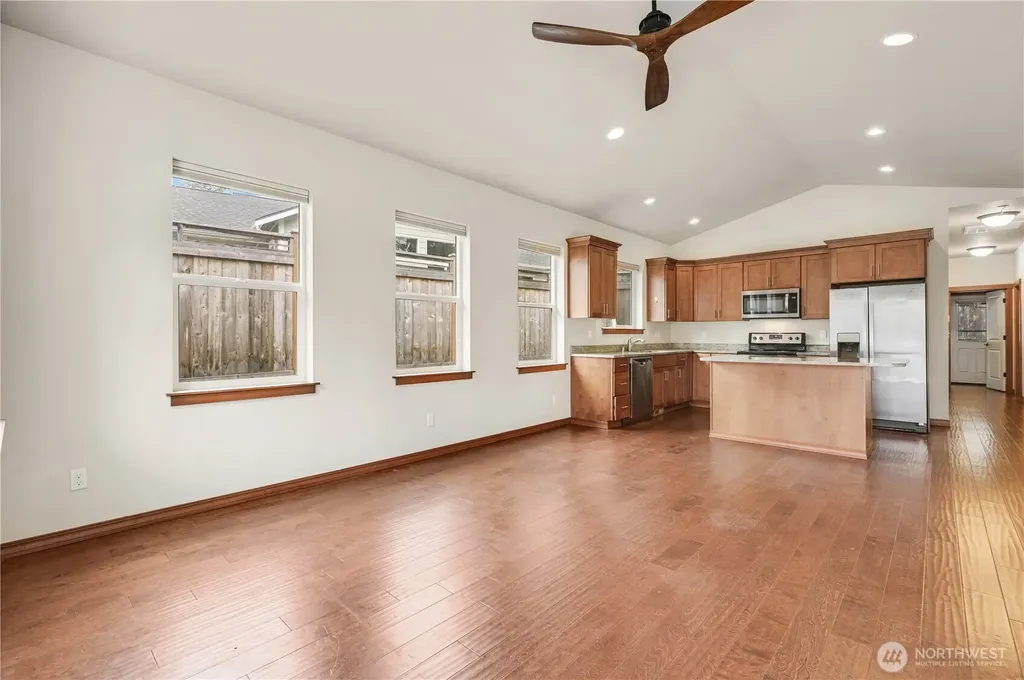 2233 E Rosecrans Court Port Townsend WA 98368