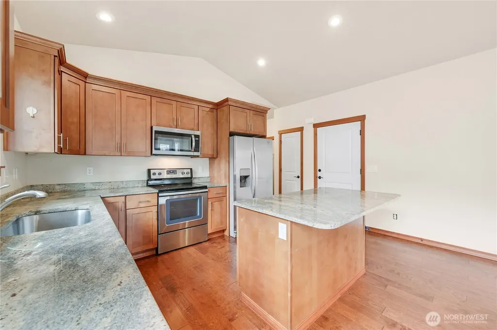 2233 E Rosecrans Court Port Townsend WA 98368
