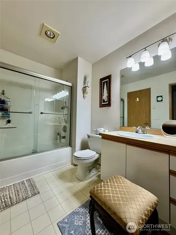 5804 S 234th Place Kent WA 98032