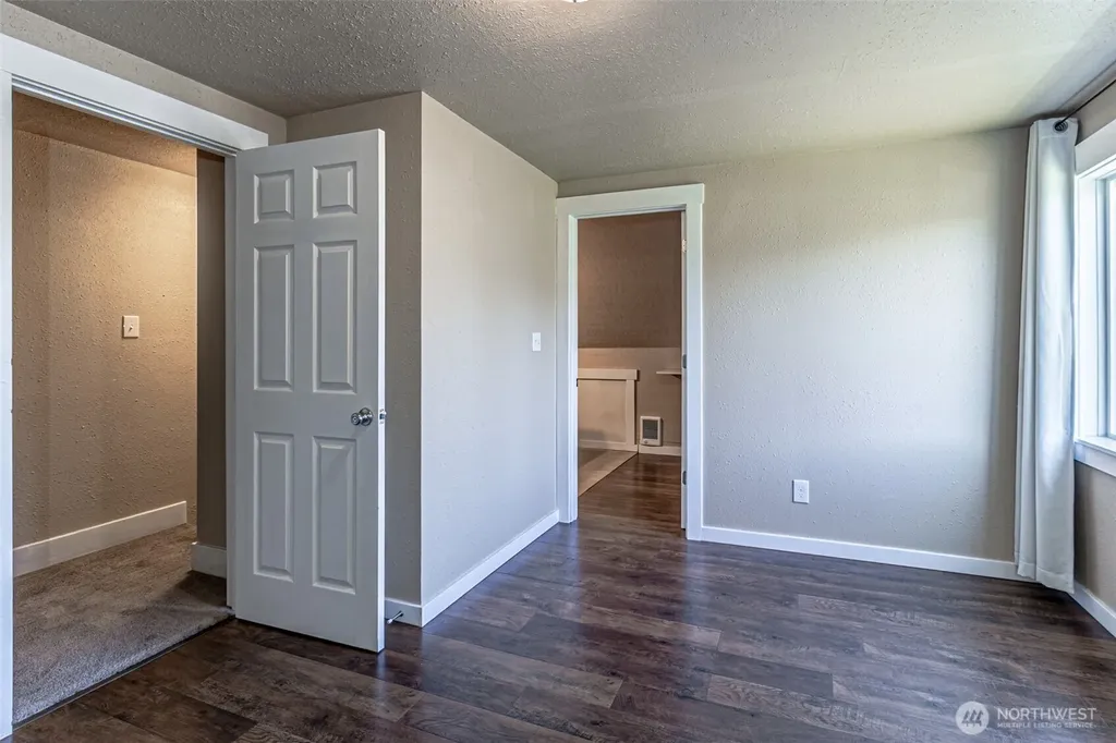 913 E Mckinley Road Tacoma WA 98404