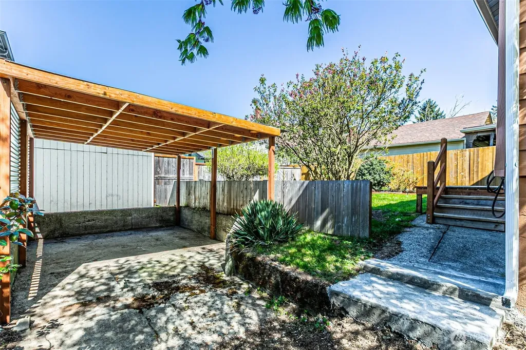 913 E Mckinley Road Tacoma WA 98404