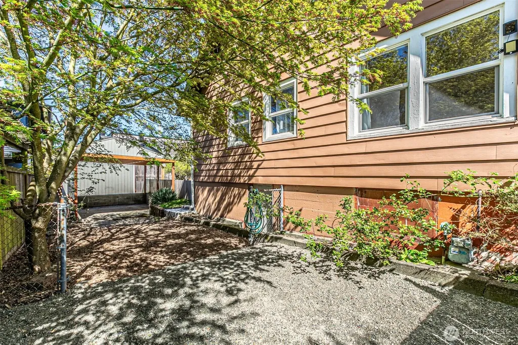 913 E Mckinley Road Tacoma WA 98404