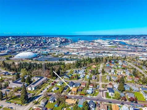 913 E Mckinley Road Tacoma WA 98404