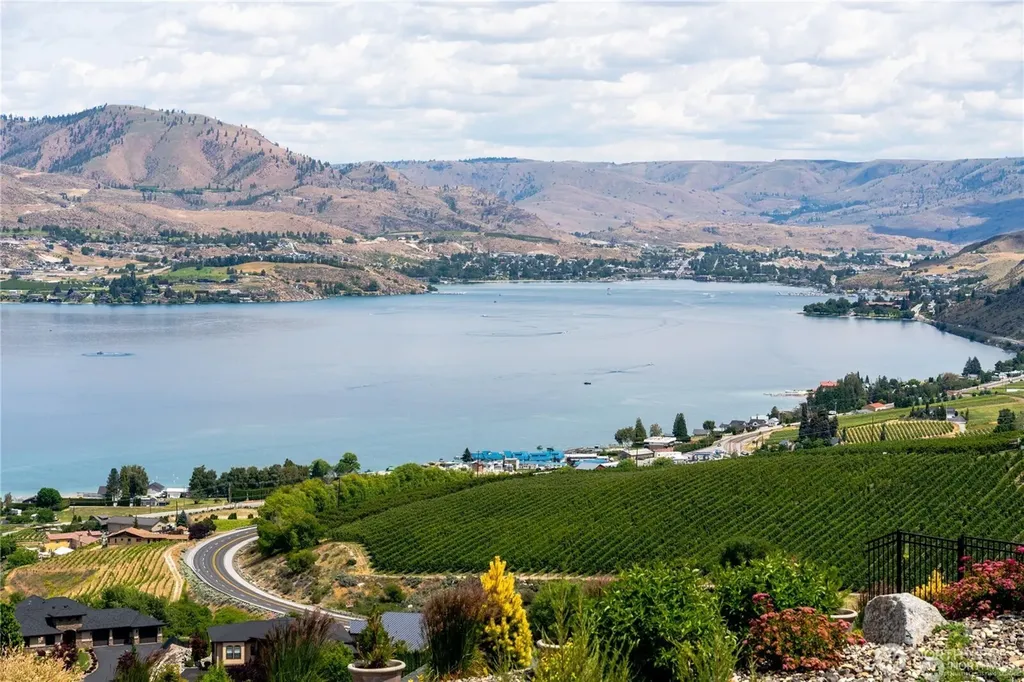 149 Mirabella Drive Chelan WA 98816