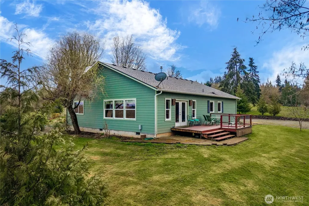 10404 210th Lane SW Rochester WA 98579