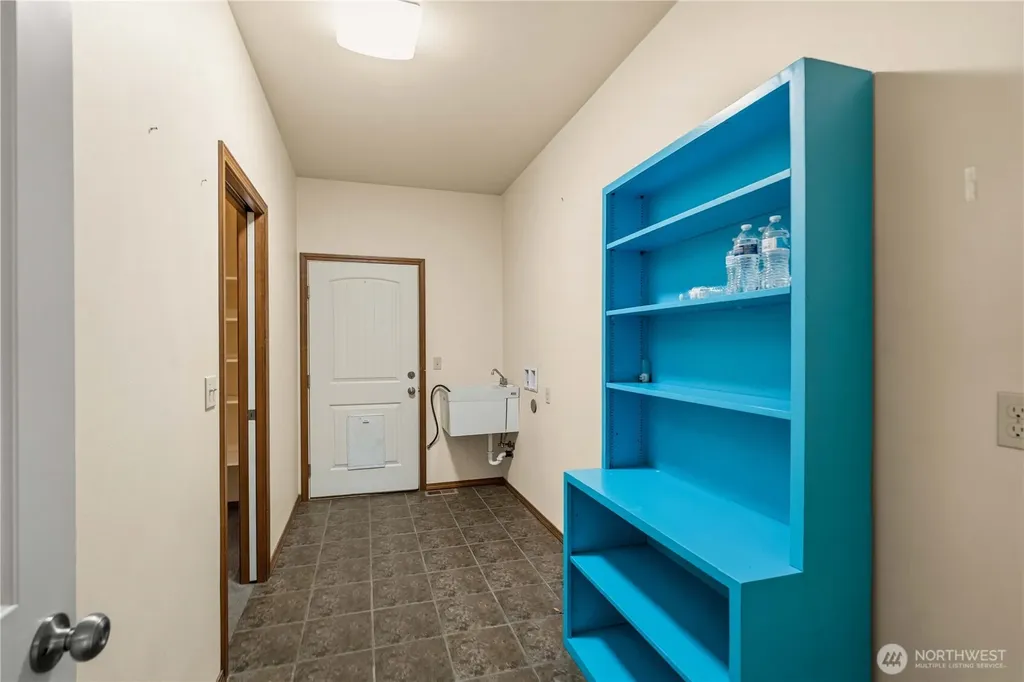 10404 210th Lane SW Rochester WA 98579