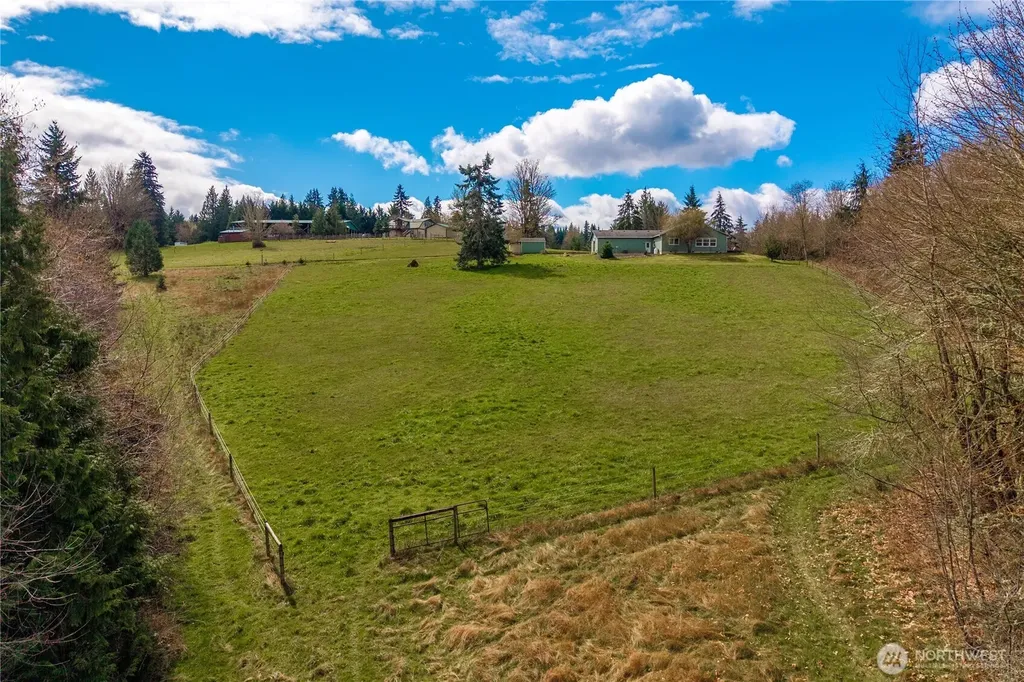 10404 210th Lane SW Rochester WA 98579