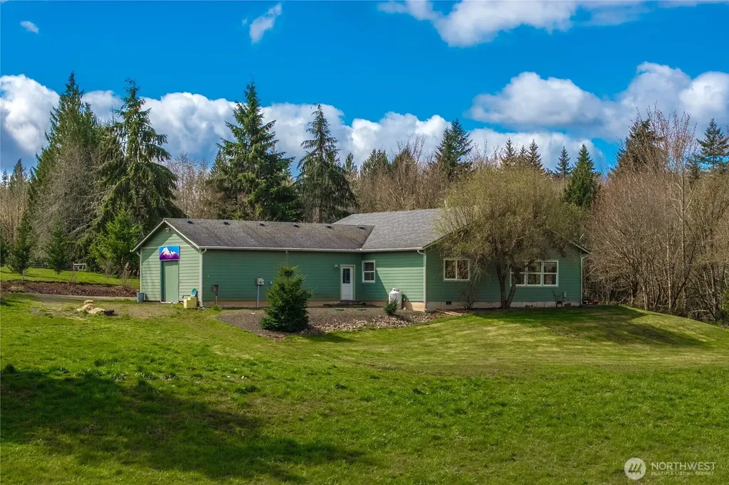 10404 210th Lane SW Rochester WA 98579