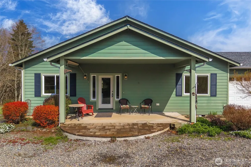 10404 210th Lane SW Rochester WA 98579