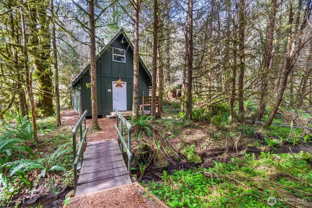 11846 Deer Trail Lane SW Olympia WA 98512