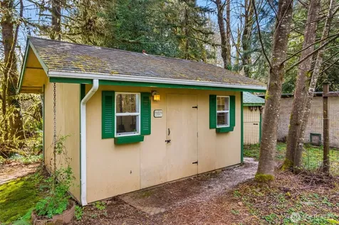 11846 Deer Trail Lane SW Olympia WA 98512