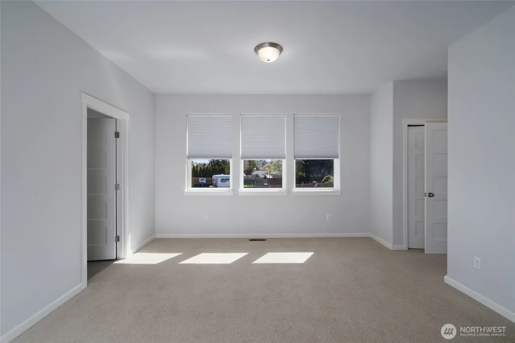 3817 Deskin Court Anacortes WA 98221