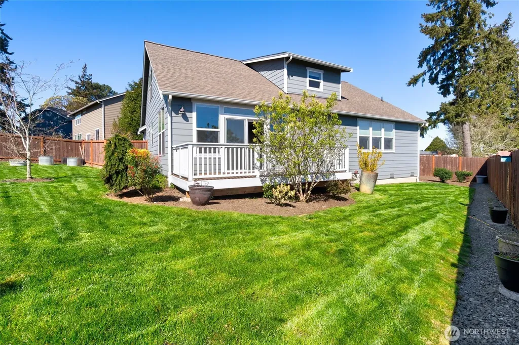 3817 Deskin Court Anacortes WA 98221