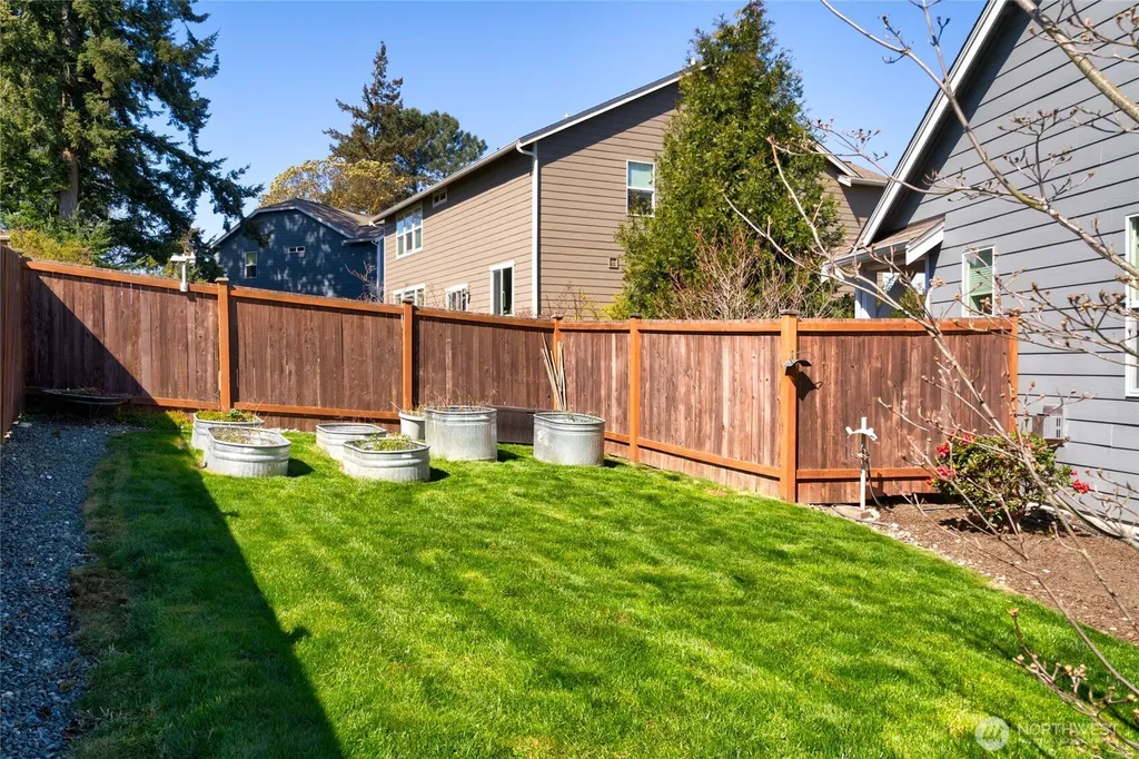 3817 Deskin Court Anacortes WA 98221