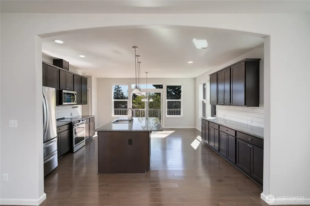 3817 Deskin Court Anacortes WA 98221