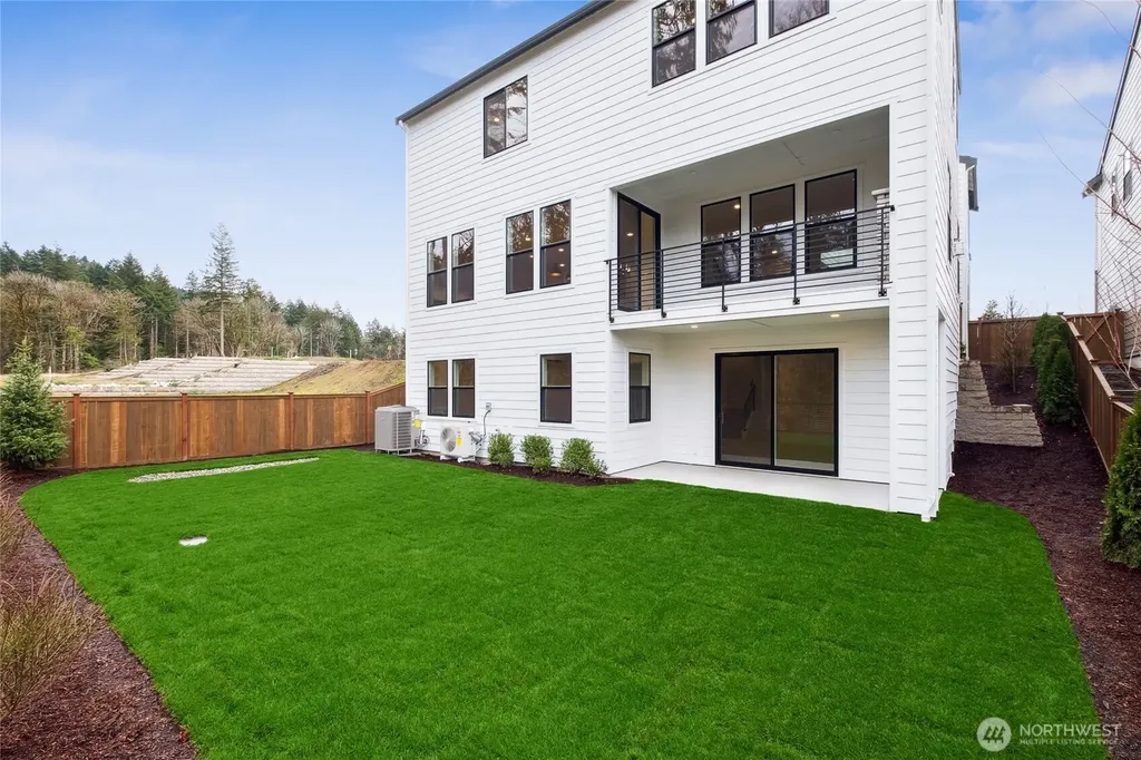 13756 SE 85th Street Newcastle WA 98059