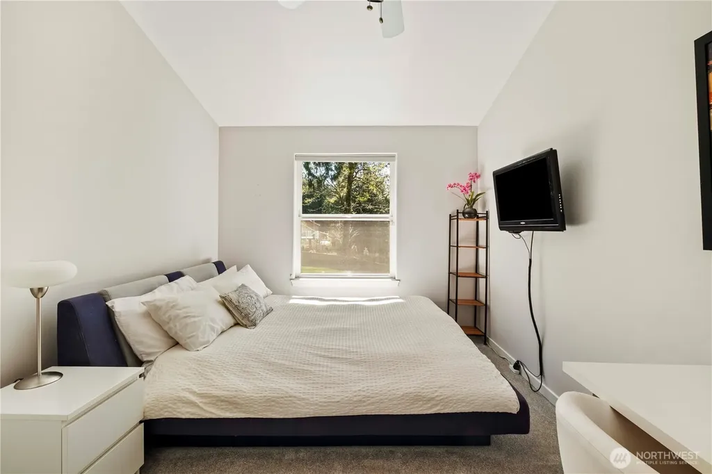 109 211th Place NE Sammamish WA 98074