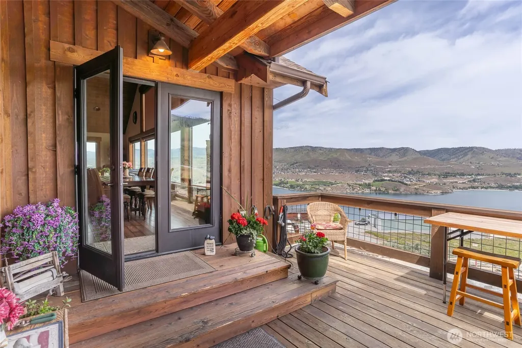 240 Little Butte Ranch Road Chelan WA 98816