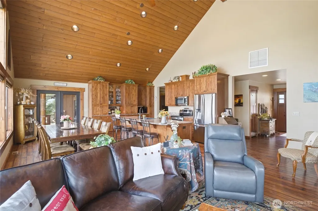 240 Little Butte Ranch Road Chelan WA 98816