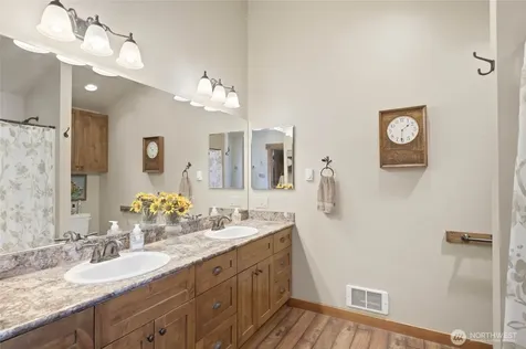 240 Little Butte Ranch Road Chelan WA 98816