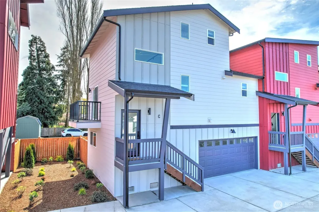 27523 102nd Avenue NW Stanwood WA 98292