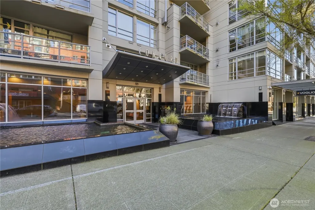 2929 1st Avenue Seattle WA 98121