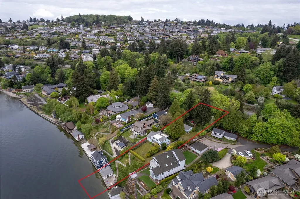 5498 Hyada Boulevard NE Tacoma WA 98422