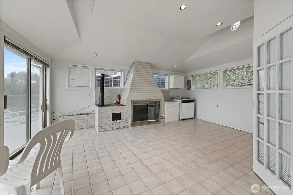 5498 Hyada Boulevard NE Tacoma WA 98422