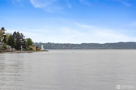 5498 Hyada Boulevard NE Tacoma WA 98422