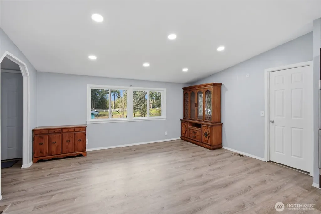 28602 75th Ave S Roy WA 98580