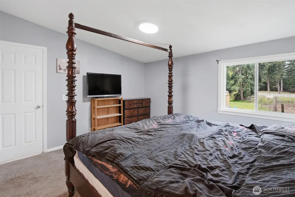 28602 75th Ave S Roy WA 98580