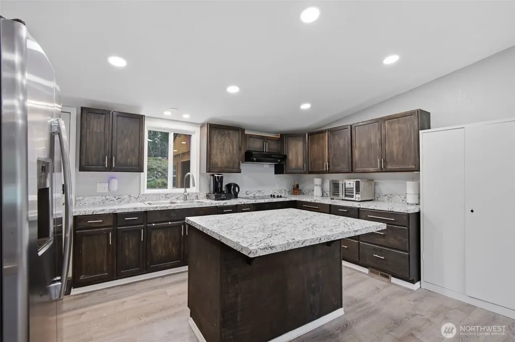 28602 75th Ave S Roy WA 98580