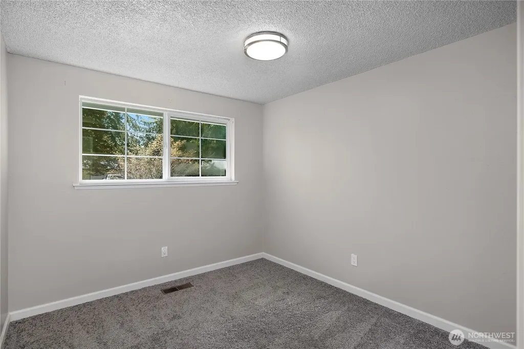 17326 SE 265th Street Covington WA 98042