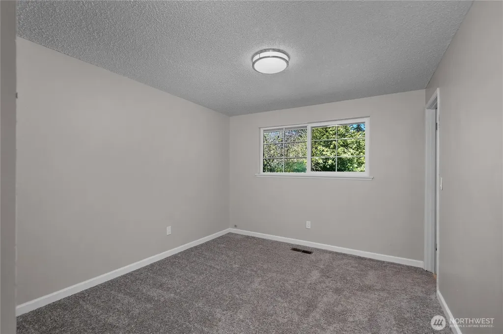 17326 SE 265th Street Covington WA 98042