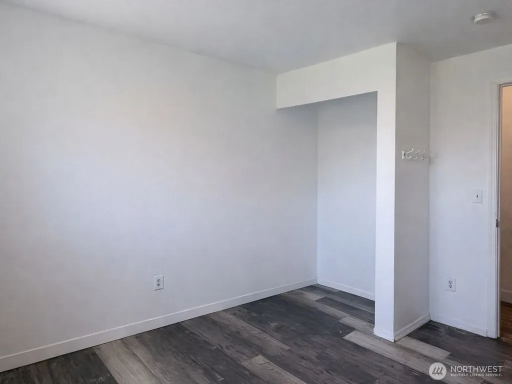 100 Hillcrest Drive Elma WA 98541