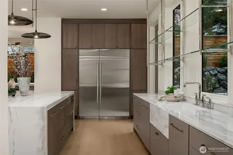 1027 Mcgilvra Boulevard E Seattle WA 98112