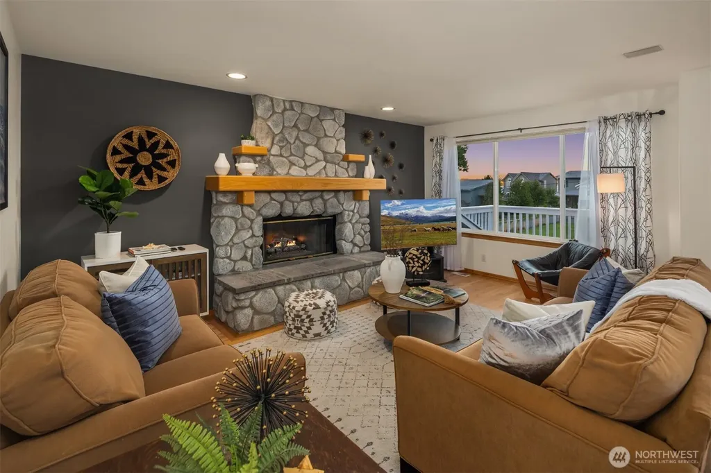 1943 Shore Avenue Freeland WA 98249