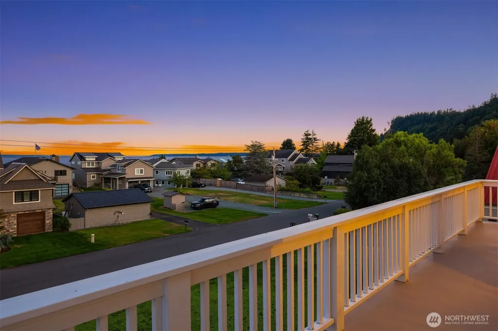 1943 Shore Avenue Freeland WA 98249