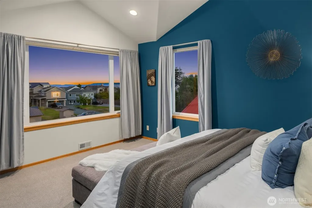 1943 Shore Avenue Freeland WA 98249