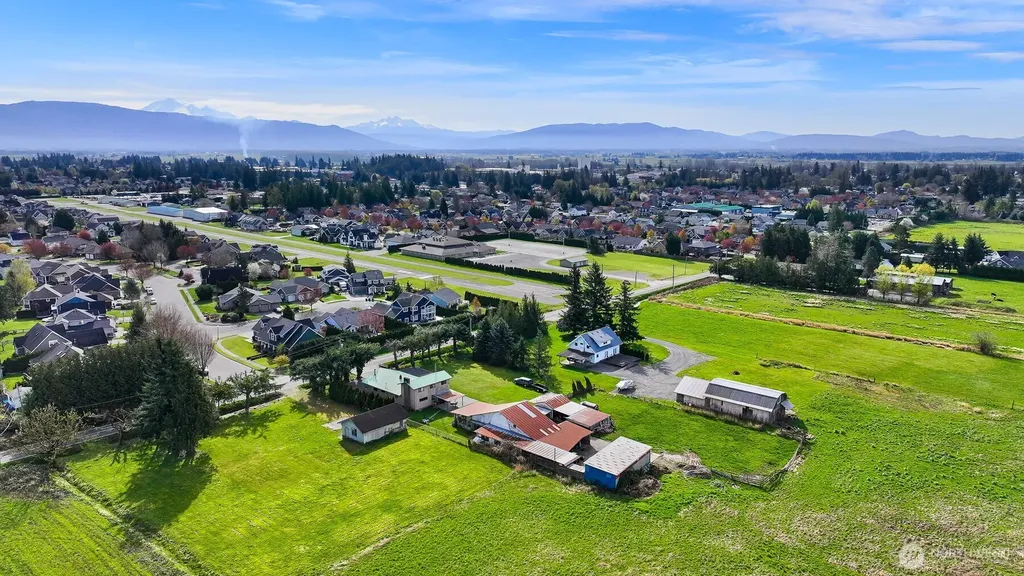 8683 Benson Road Lynden WA 98264