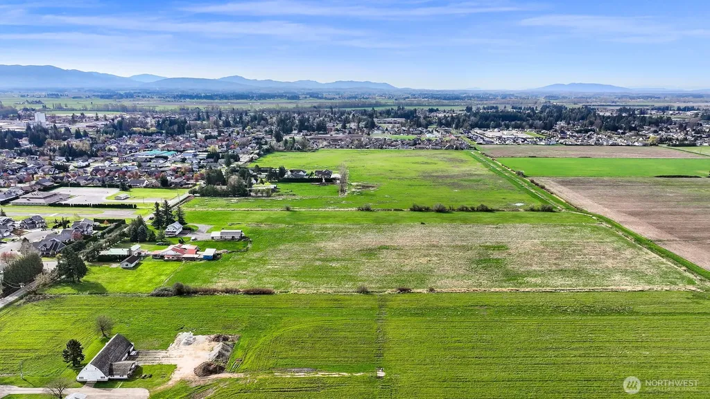 8683 Benson Road Lynden WA 98264